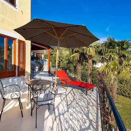 Veranda - Seaview Apartman