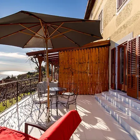 Veranda - Seaview Apartman Opatija